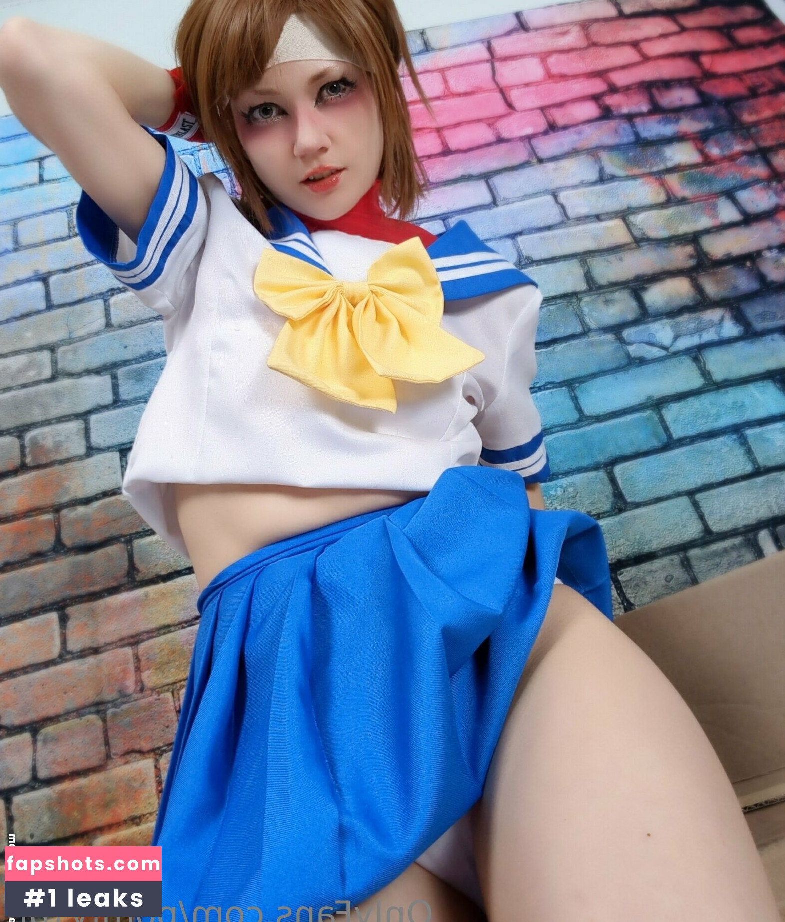 pomfy.tan gallery photo #15