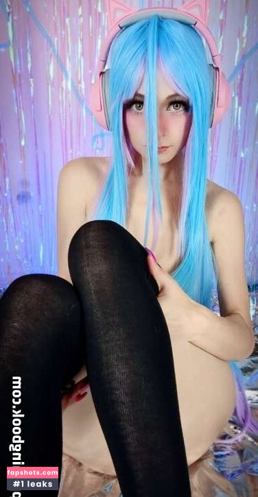 pomfy.tan nude babe gallery