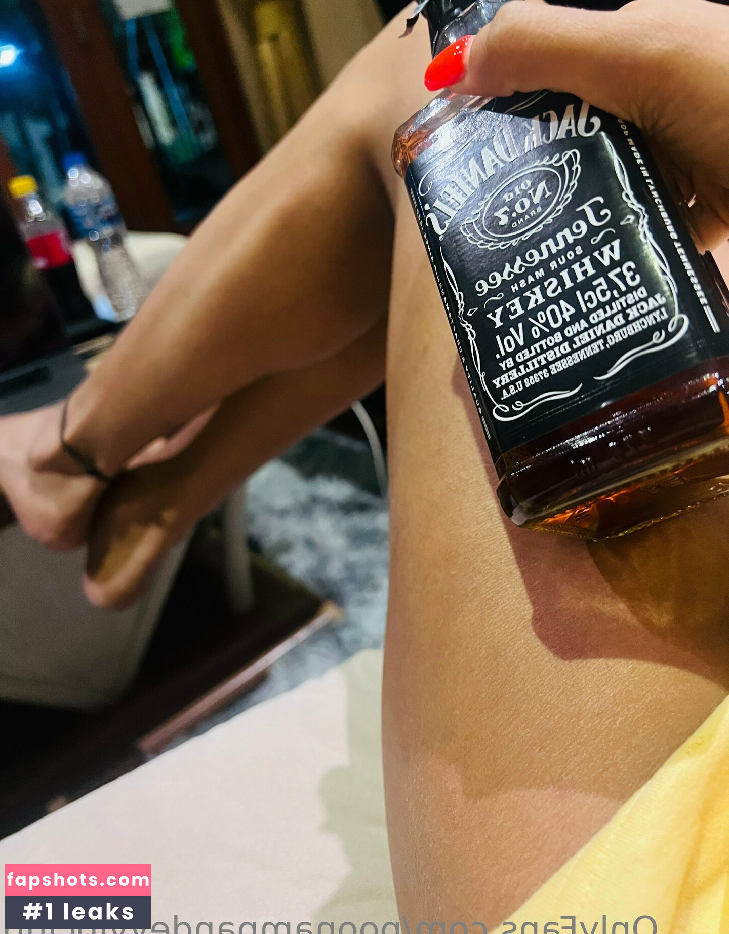 poonampandeytv gallery photo #11