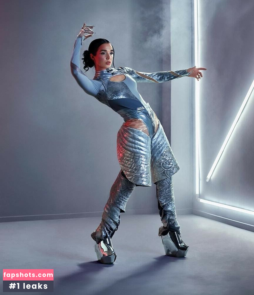 Poppy gallery photo #44