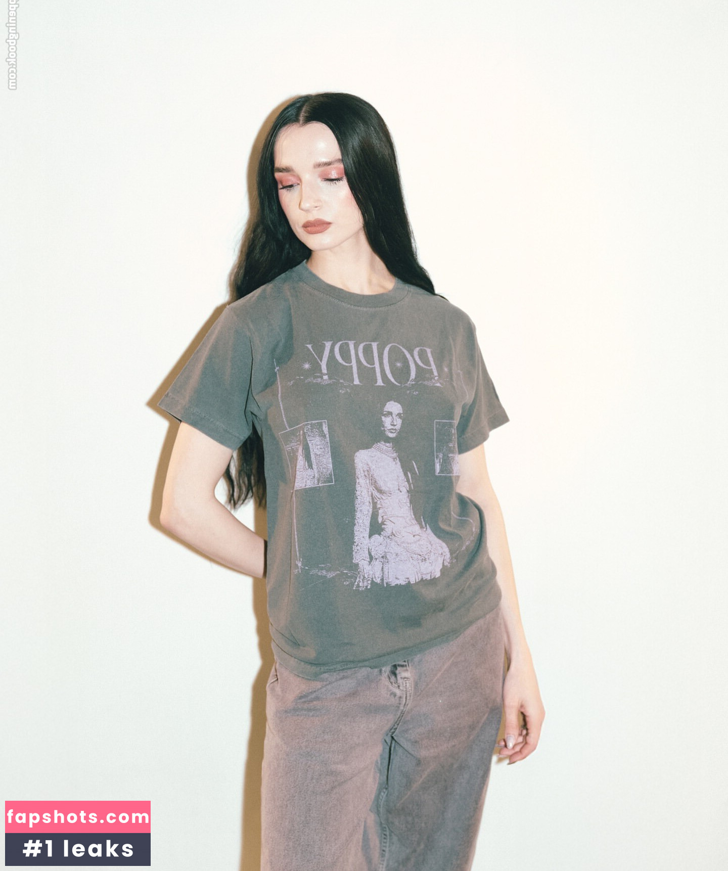 Poppy gallery photo #6