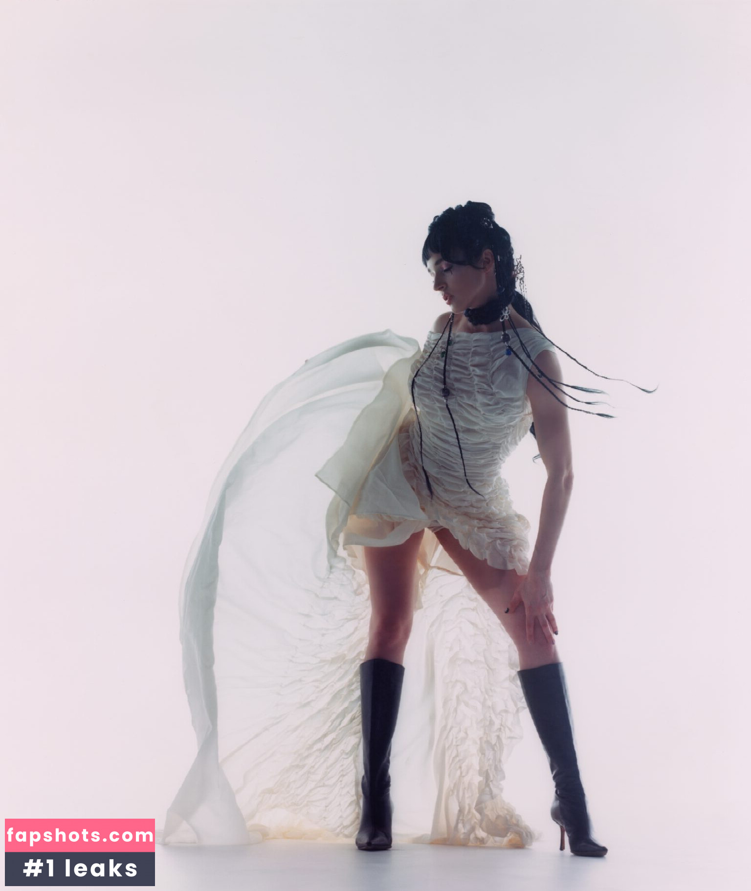 Poppy gallery photo #56