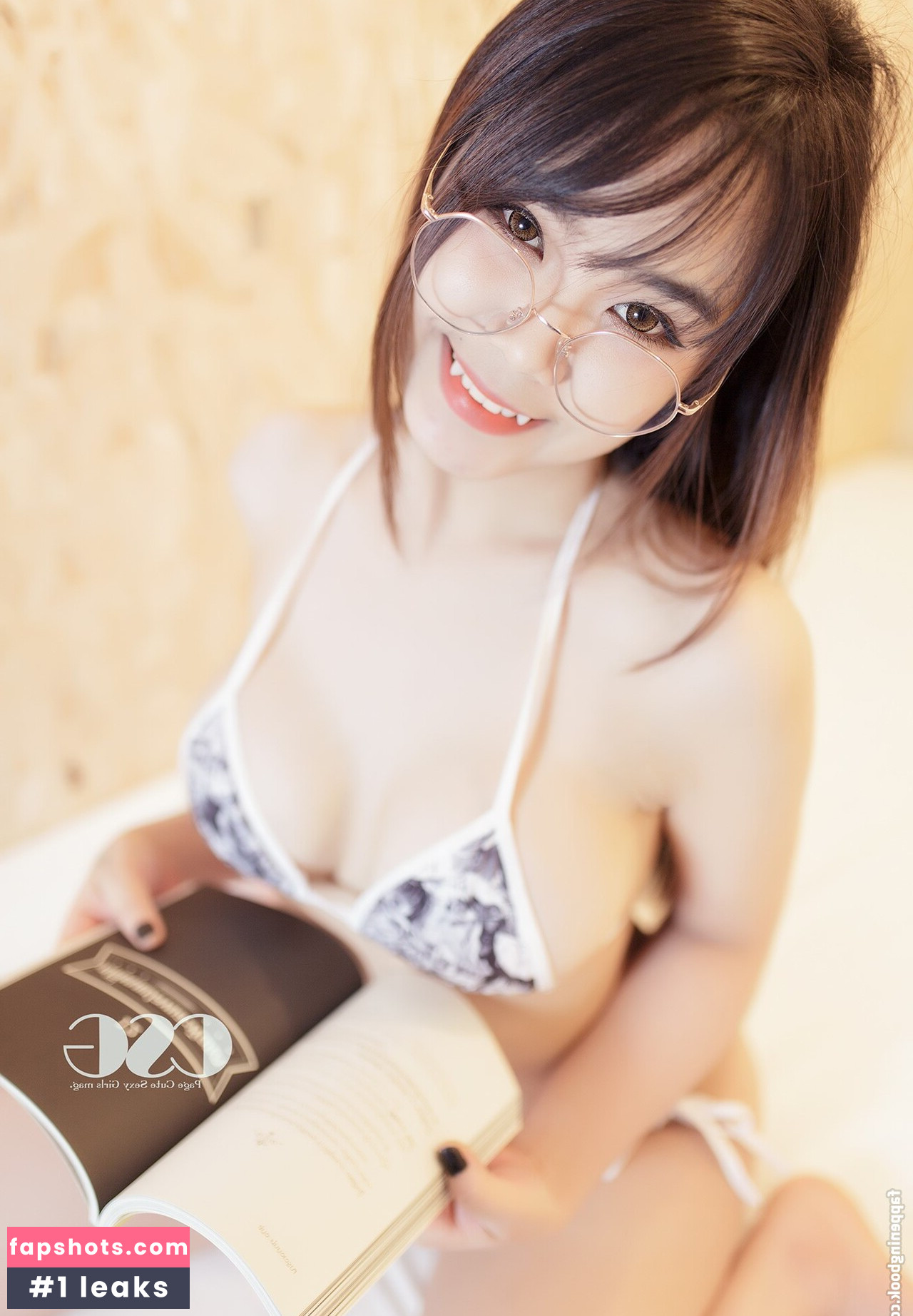 poppy.py.py Nahé úniky fotek pouze od fanoušků #22 - Fapshots