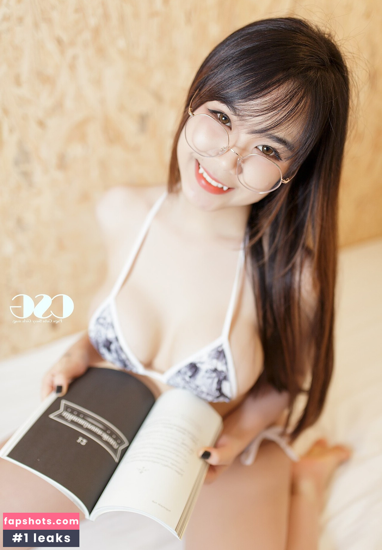 poppy.py.py Nahé úniky fotek pouze od fanoušků #35 - Fapshots