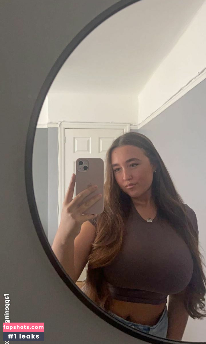 Poppy R gallery photo #18