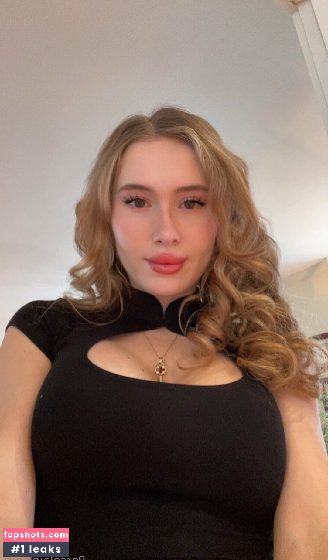 porcelaingoirl Nude Leaks OnlyFans Photos #17 - LeakJerk