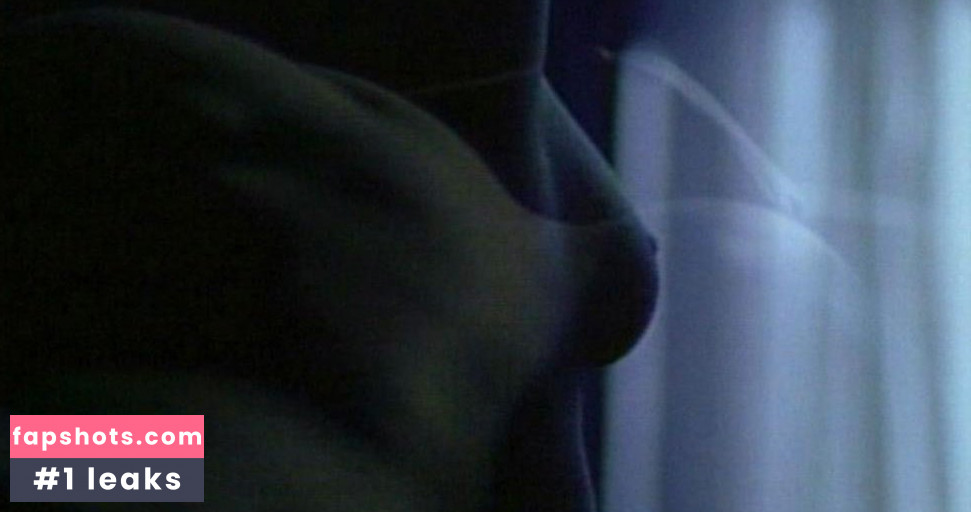 Portia Cue gallery photo #4