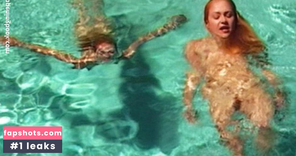 Portia de Rossi gallery photo #12