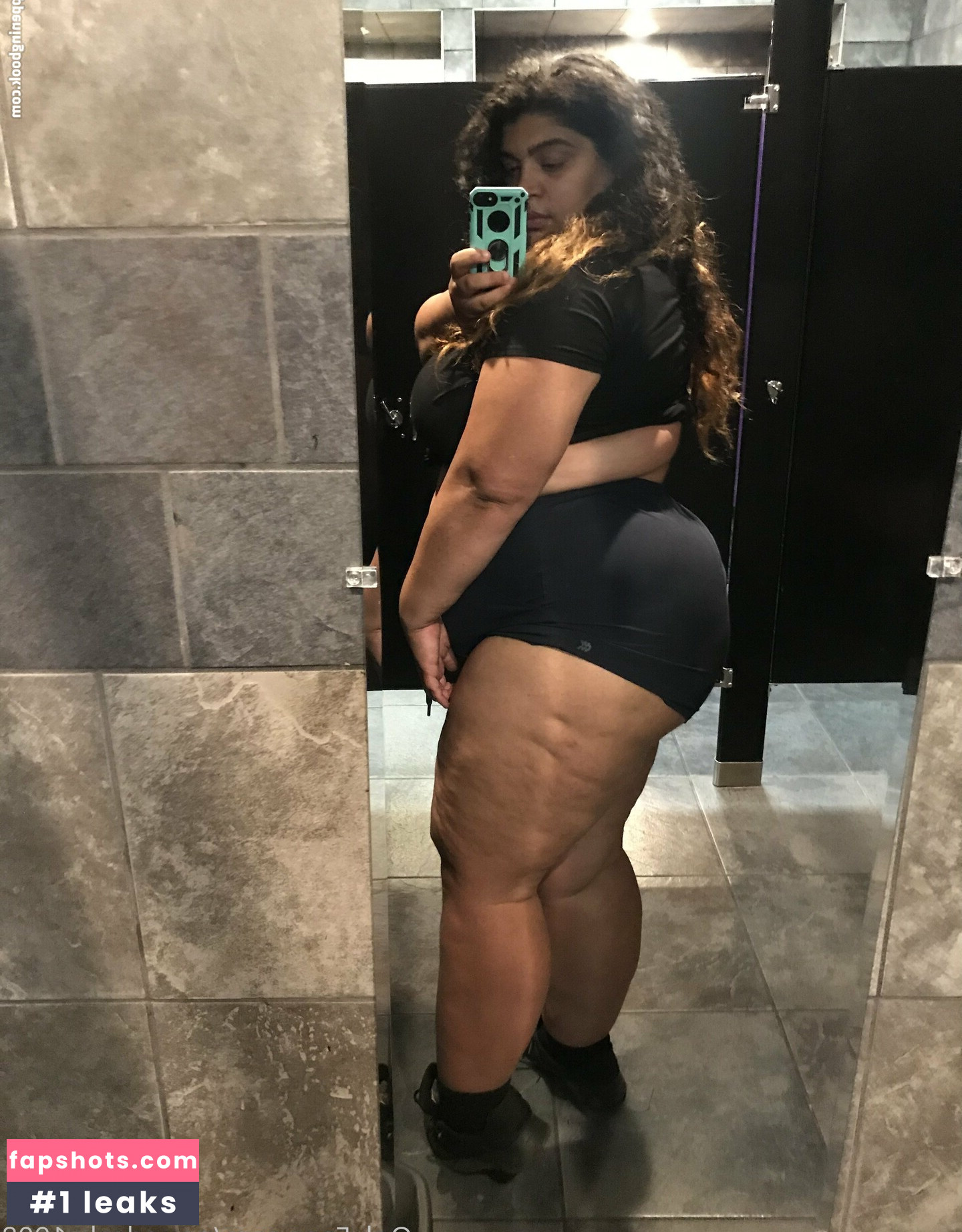 poundcake1908 gallery photo #2