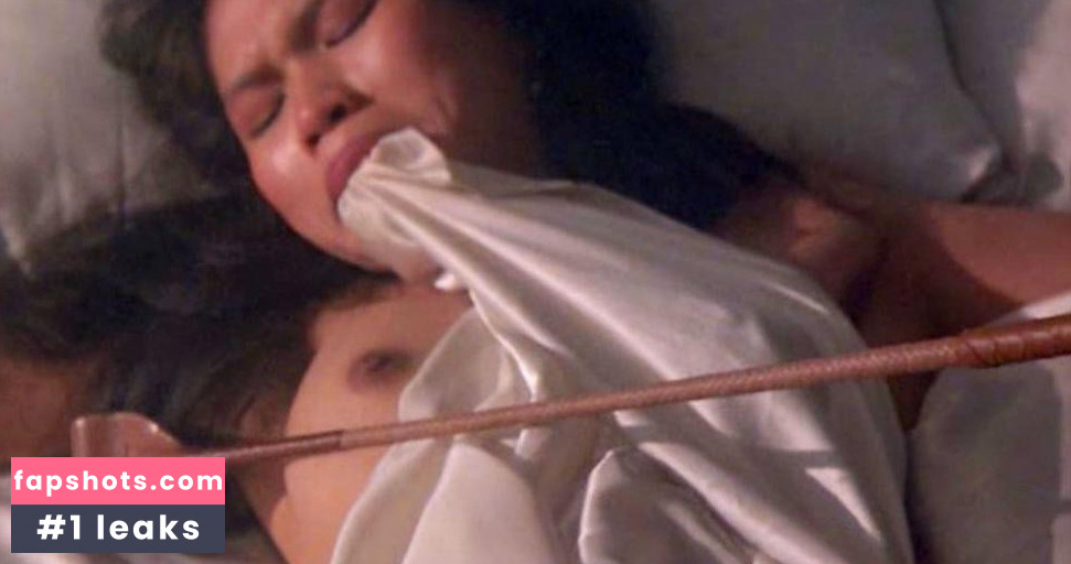 Prae Petchompoo nude babe gallery