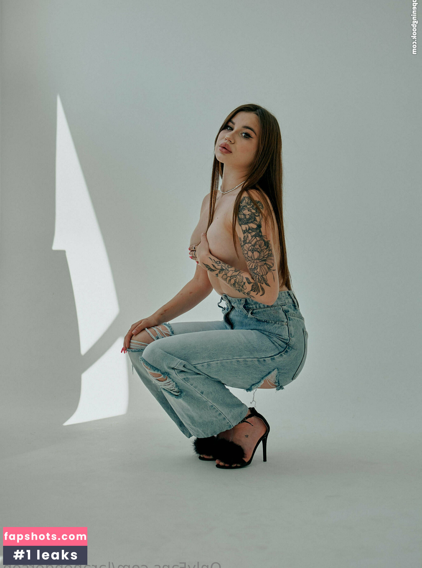 preetyemerson gallery photo #4