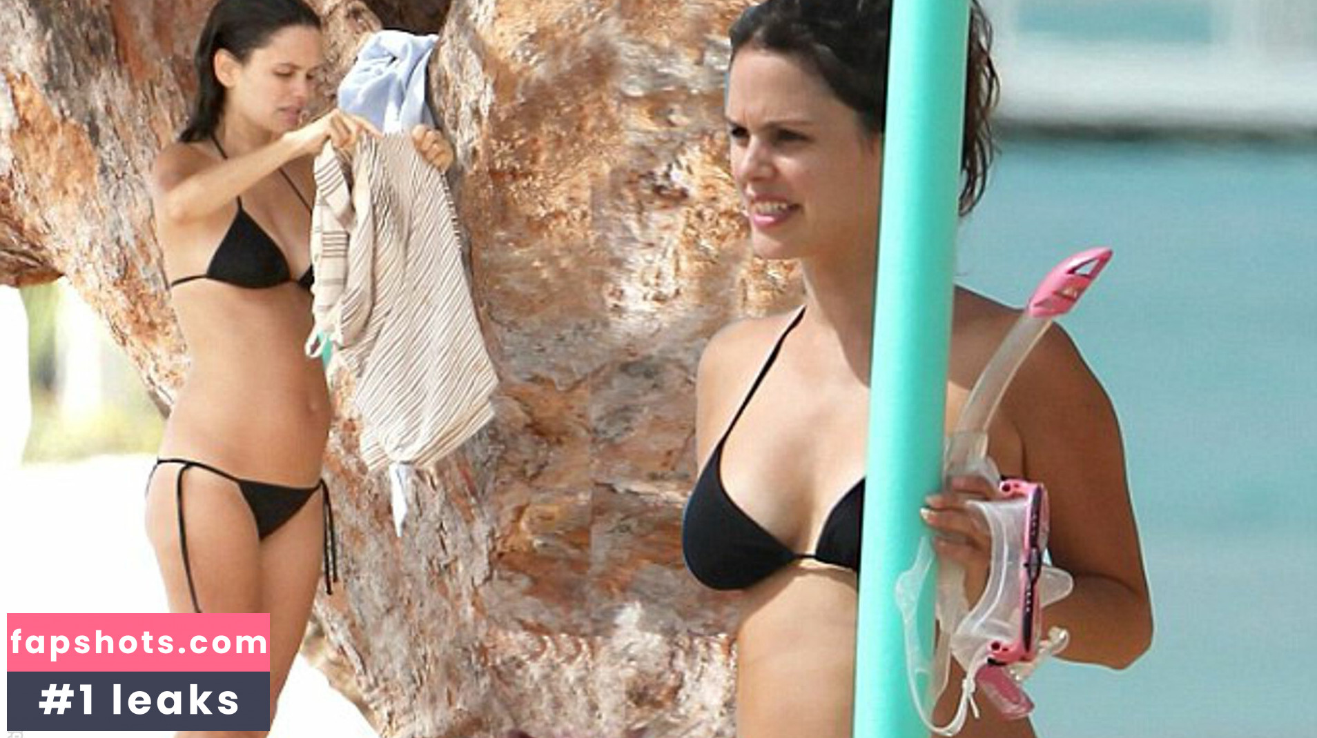 Pregnant Celebs gallery photo #17