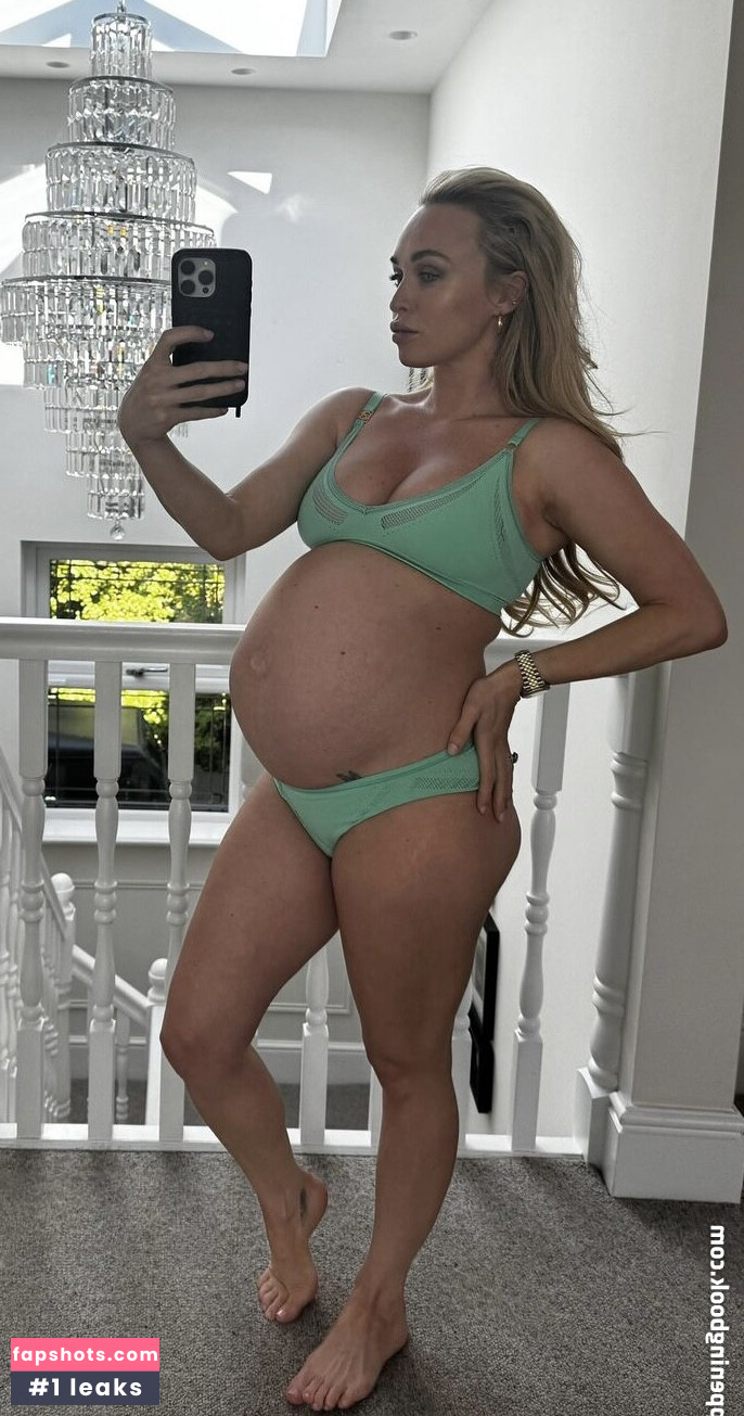 Pregnant Celebs gallery photo #18