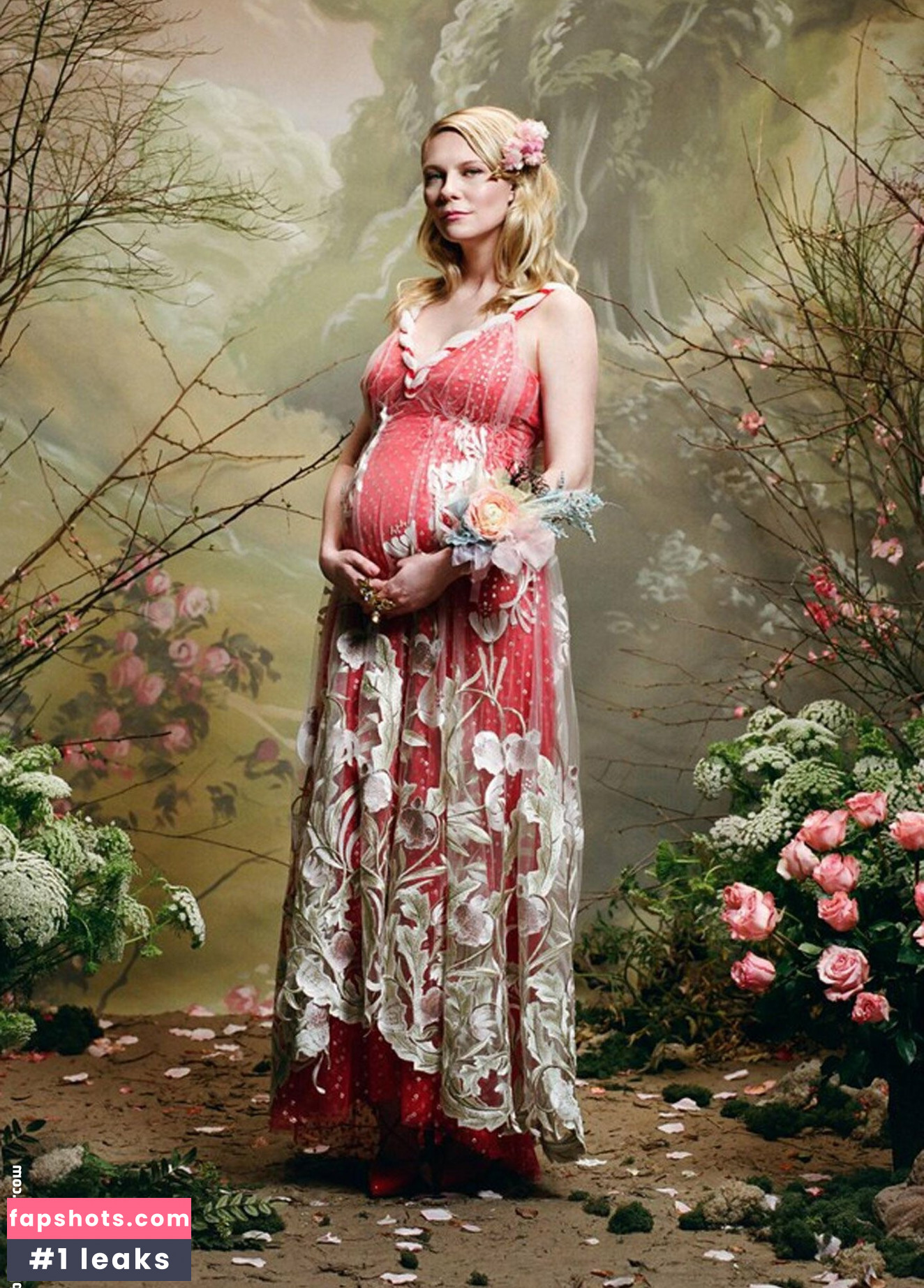 Pregnant Celebs gallery photo #28