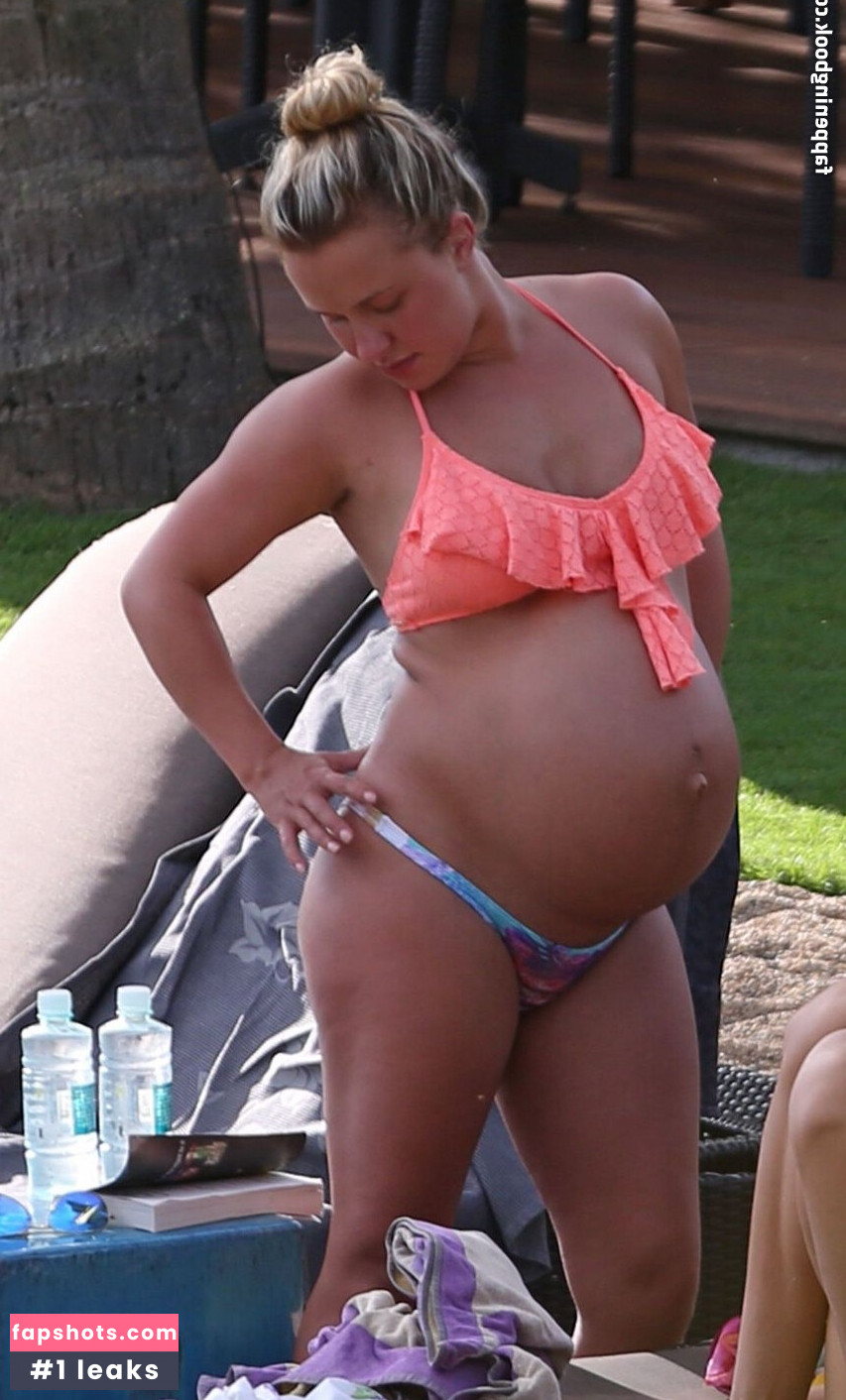 Pregnant Celebs gallery photo #43
