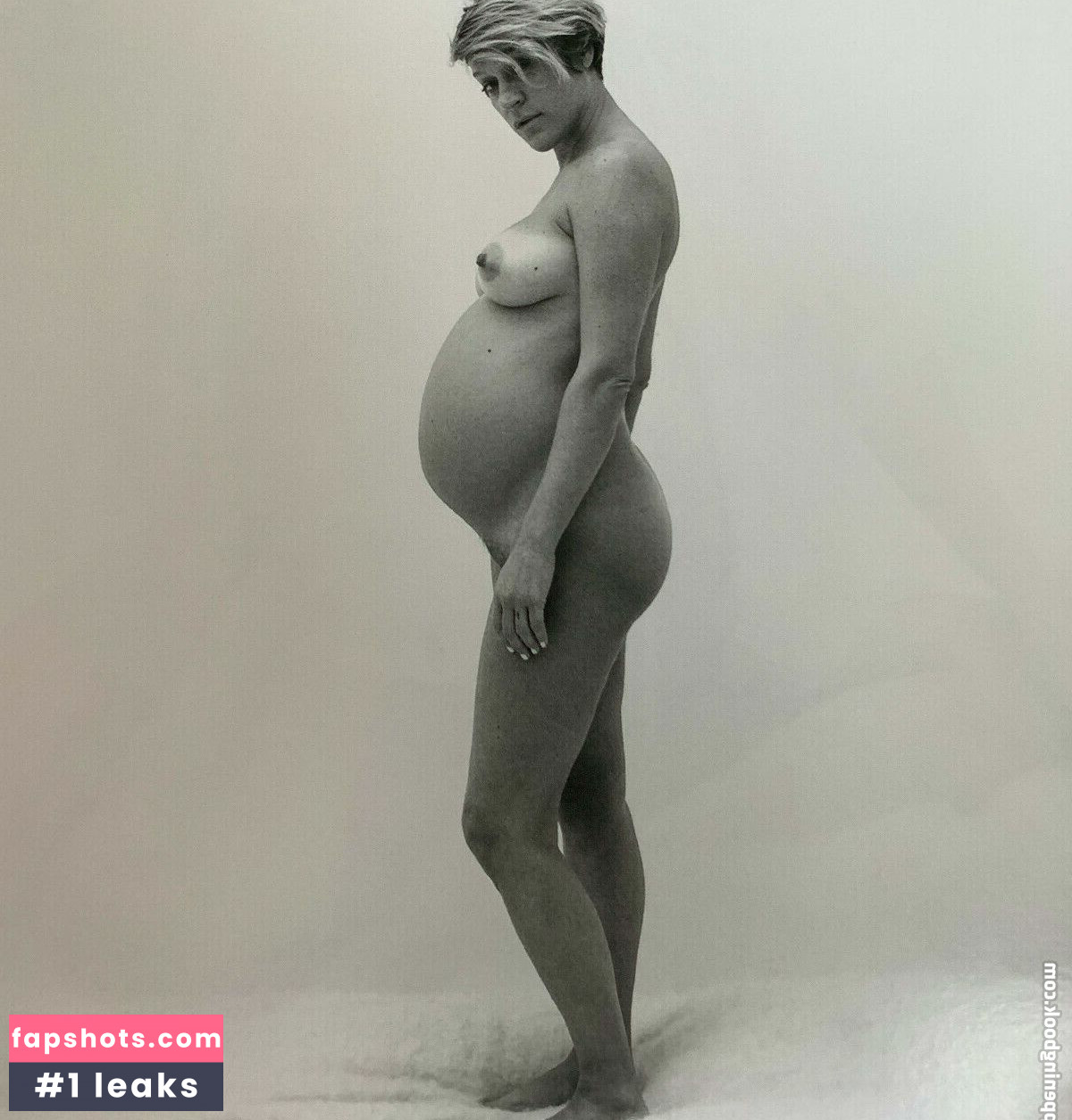 Pregnant Women gallery photo #17