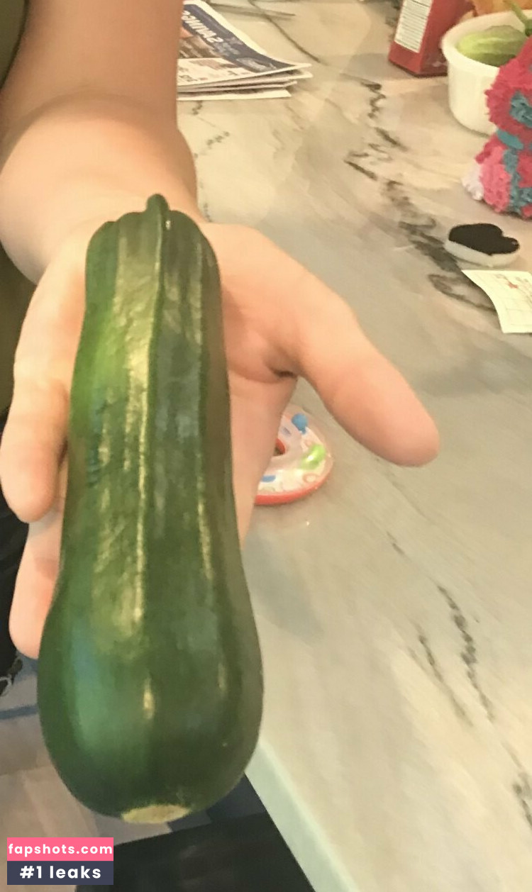 pregnantprincess gallery photo #33