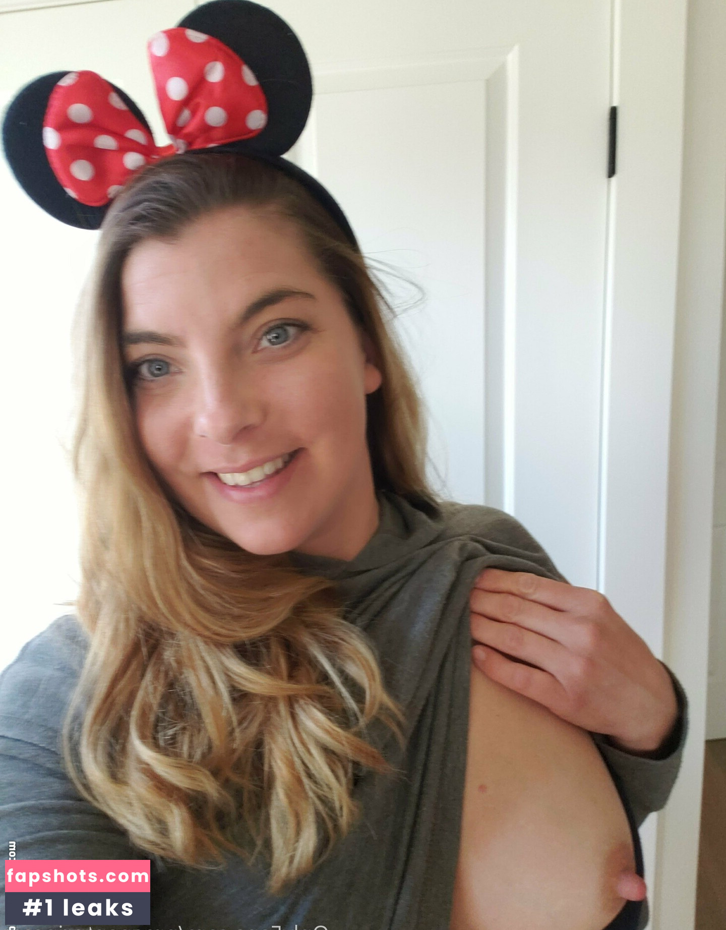 pregnantprincess gallery photo #5