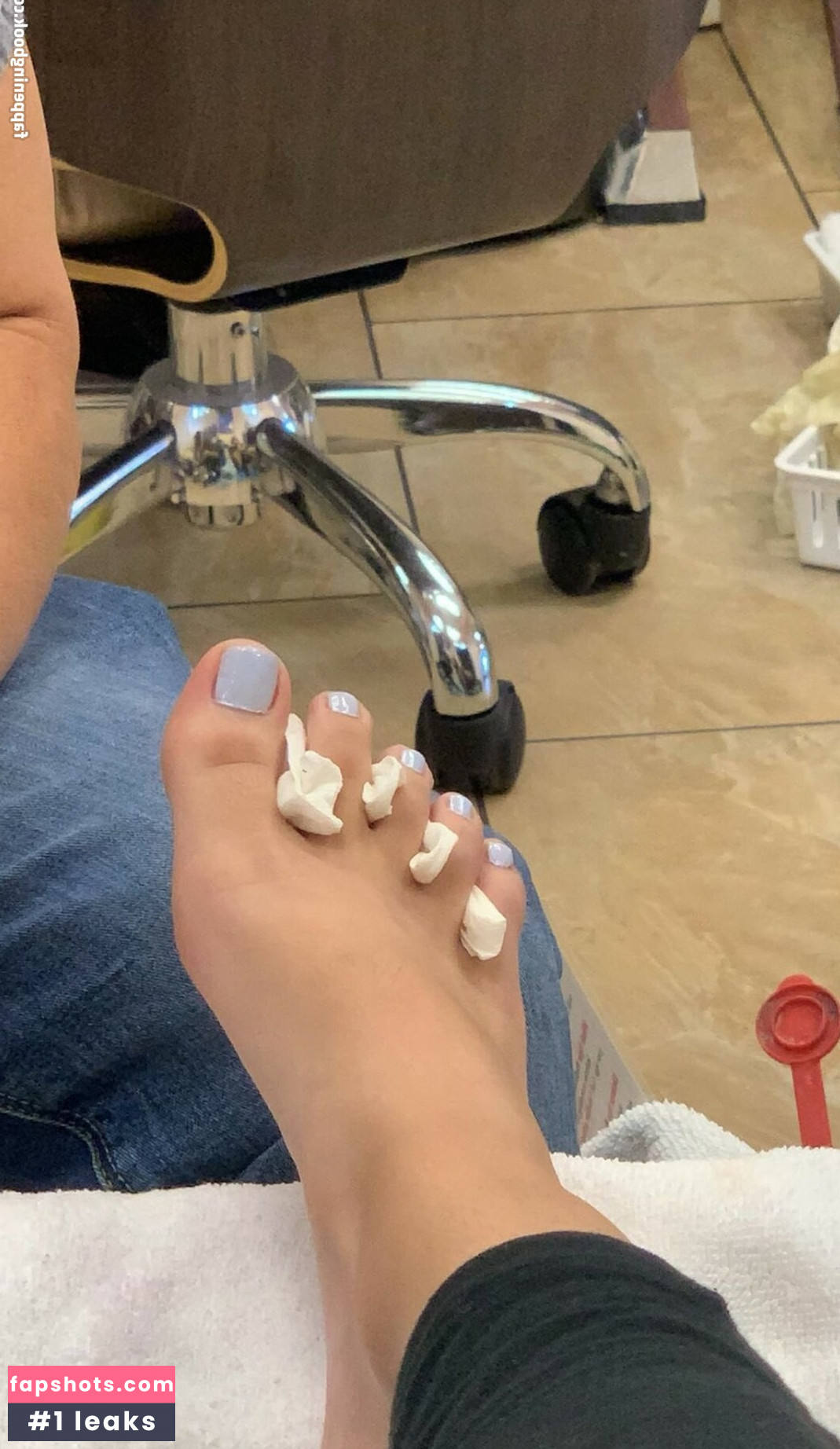 Pretty Feet gallery photo #3