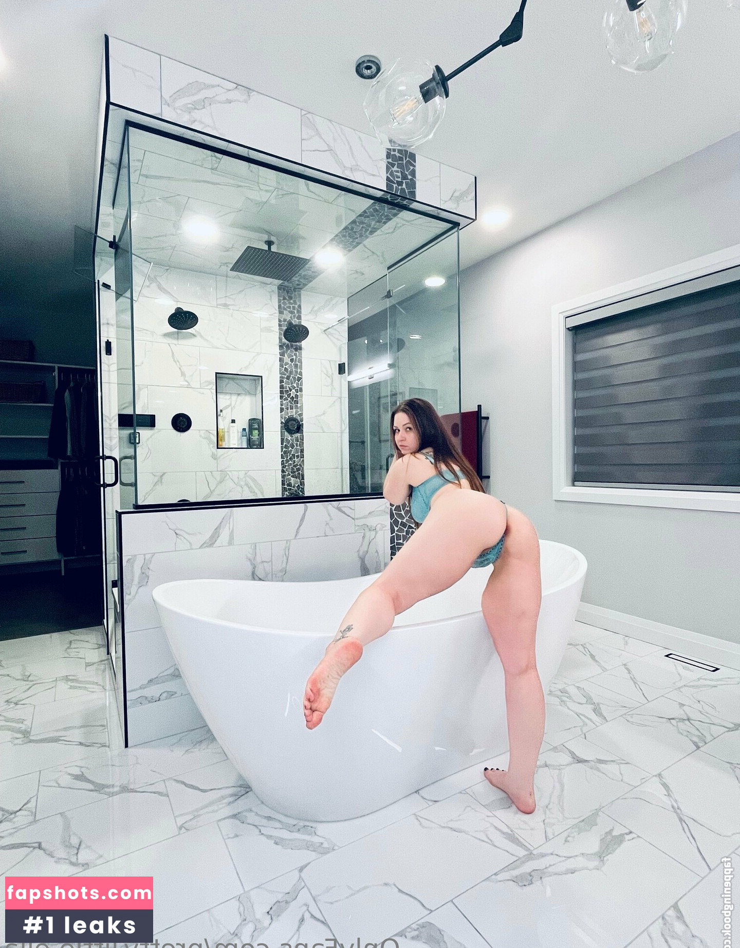 pretty.little.ella gallery photo #16