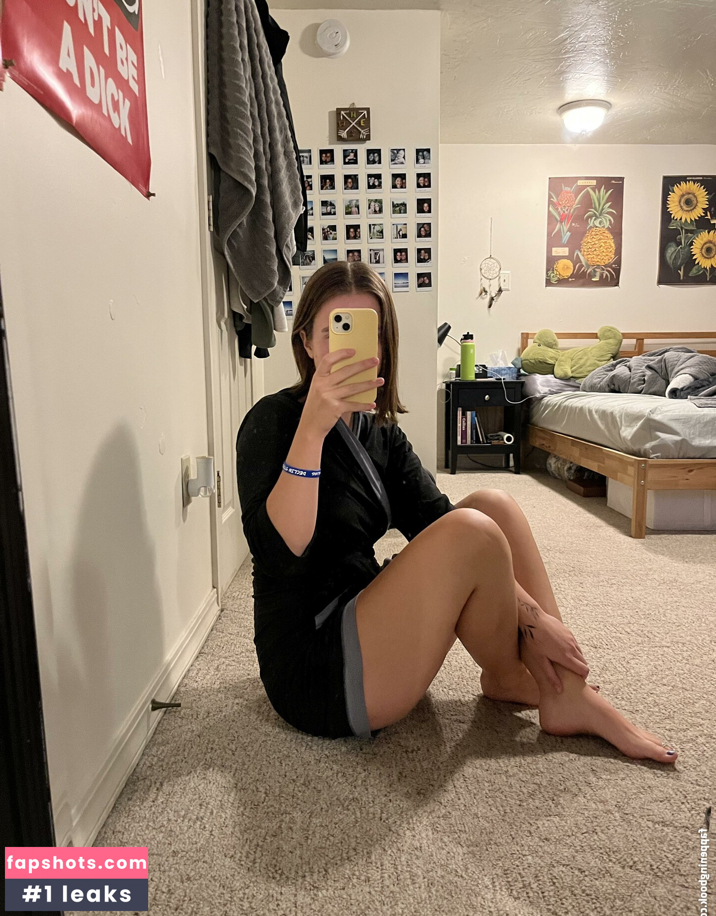 Pretty Little Feet gallery photo #3