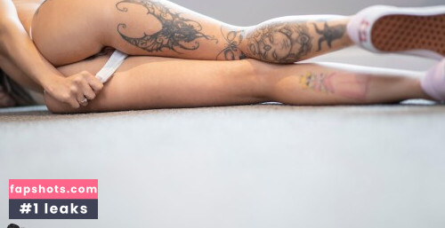 Pretty Little Jem gallery photo #91