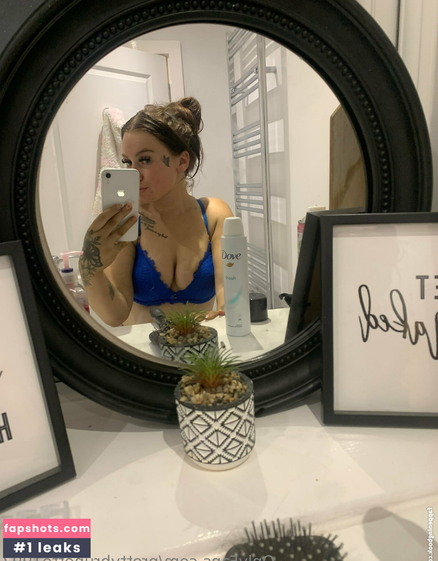 prettybrunette1997 gallery photo #2