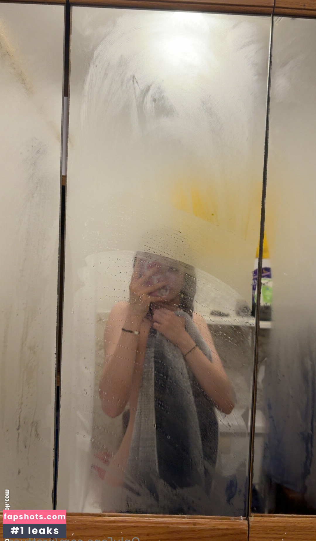 prettycai nude babe gallery