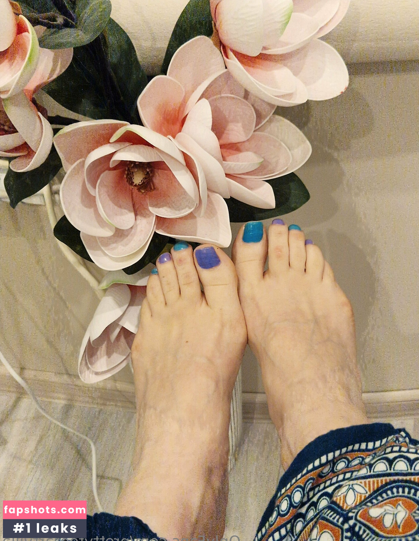 prettyfeetartvilla gallery photo #20