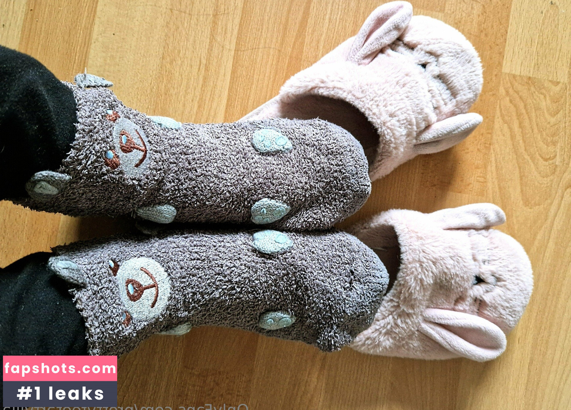 prettyfeetartvilla gallery photo #10