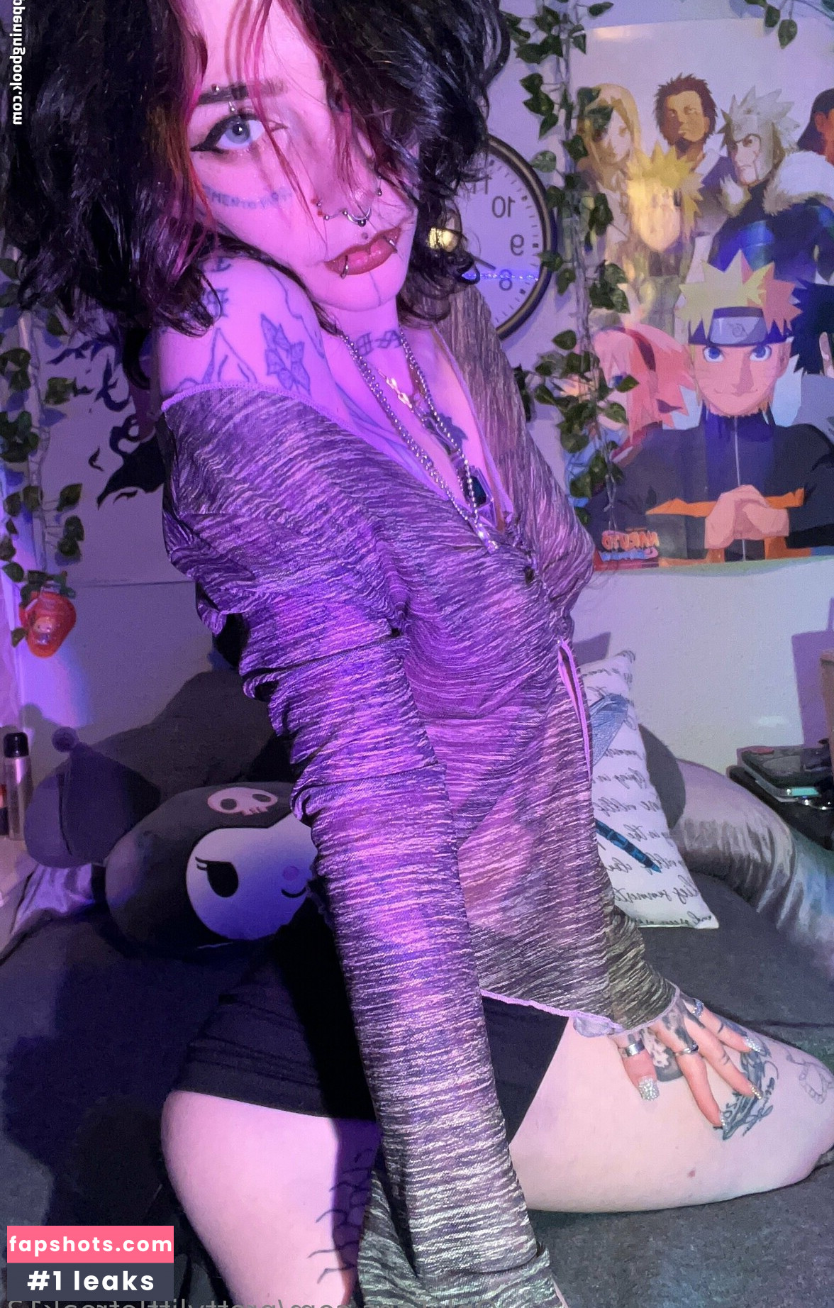 prettylittlefreak13 gallery photo #13