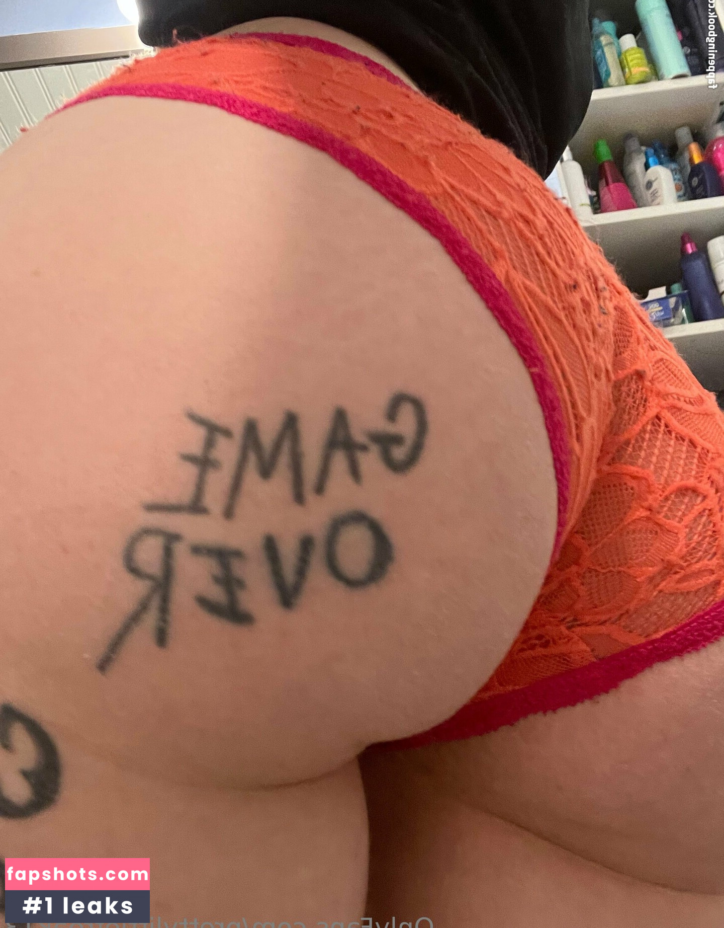 prettylittlefreak13 gallery photo #36