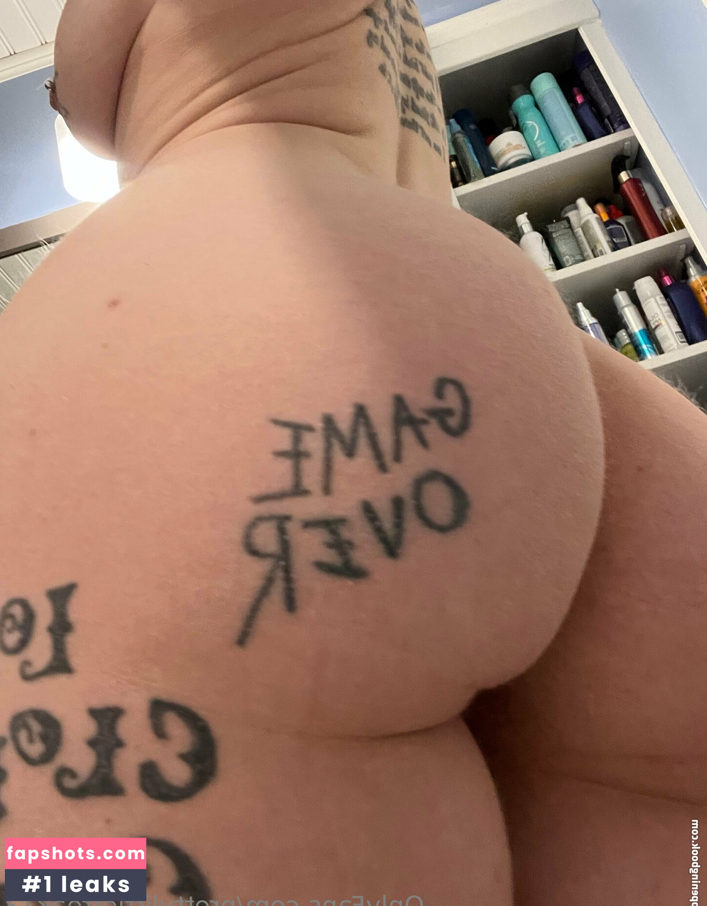 prettylittlefreak13 gallery photo #6