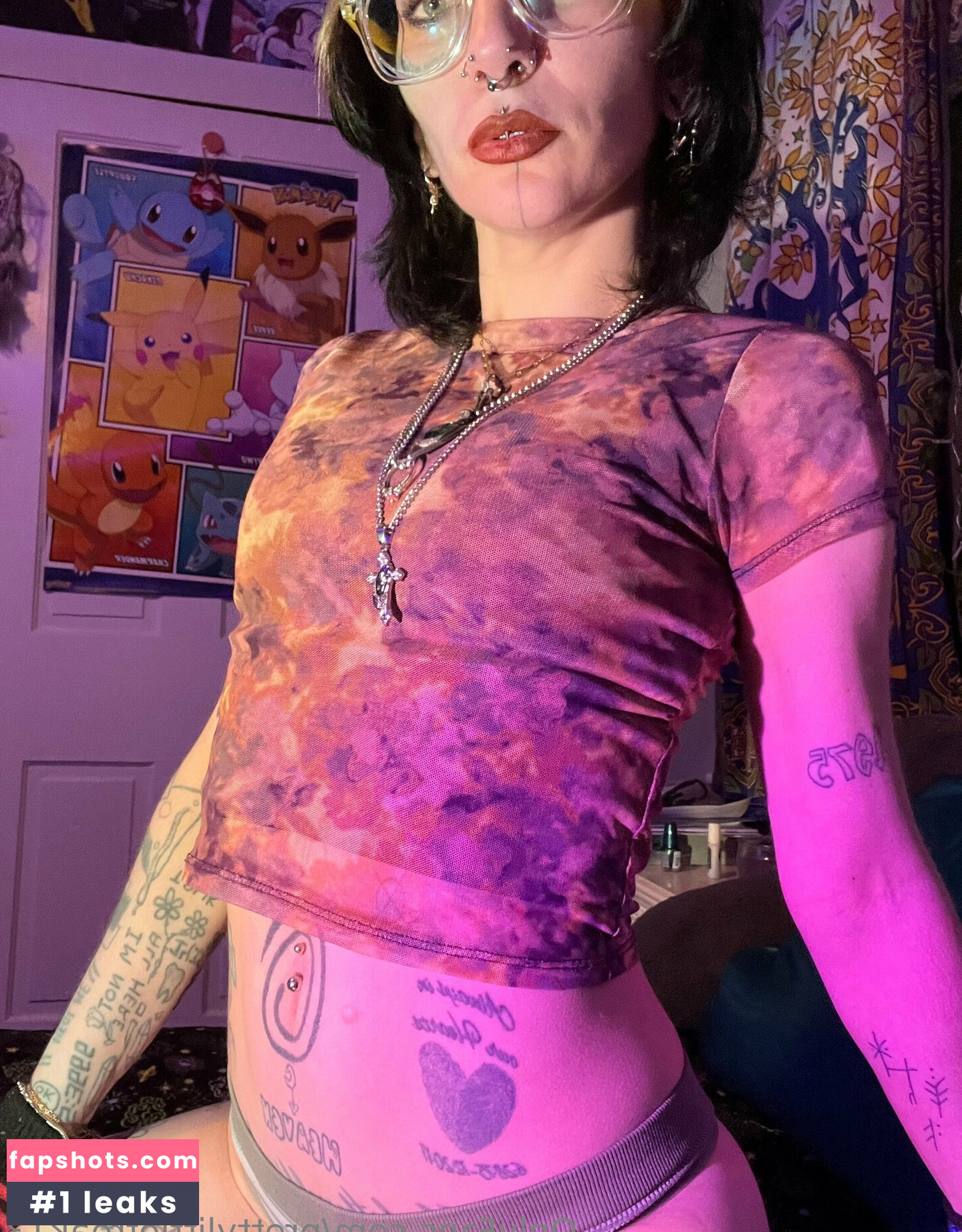 prettylittlefreak13 gallery photo #57