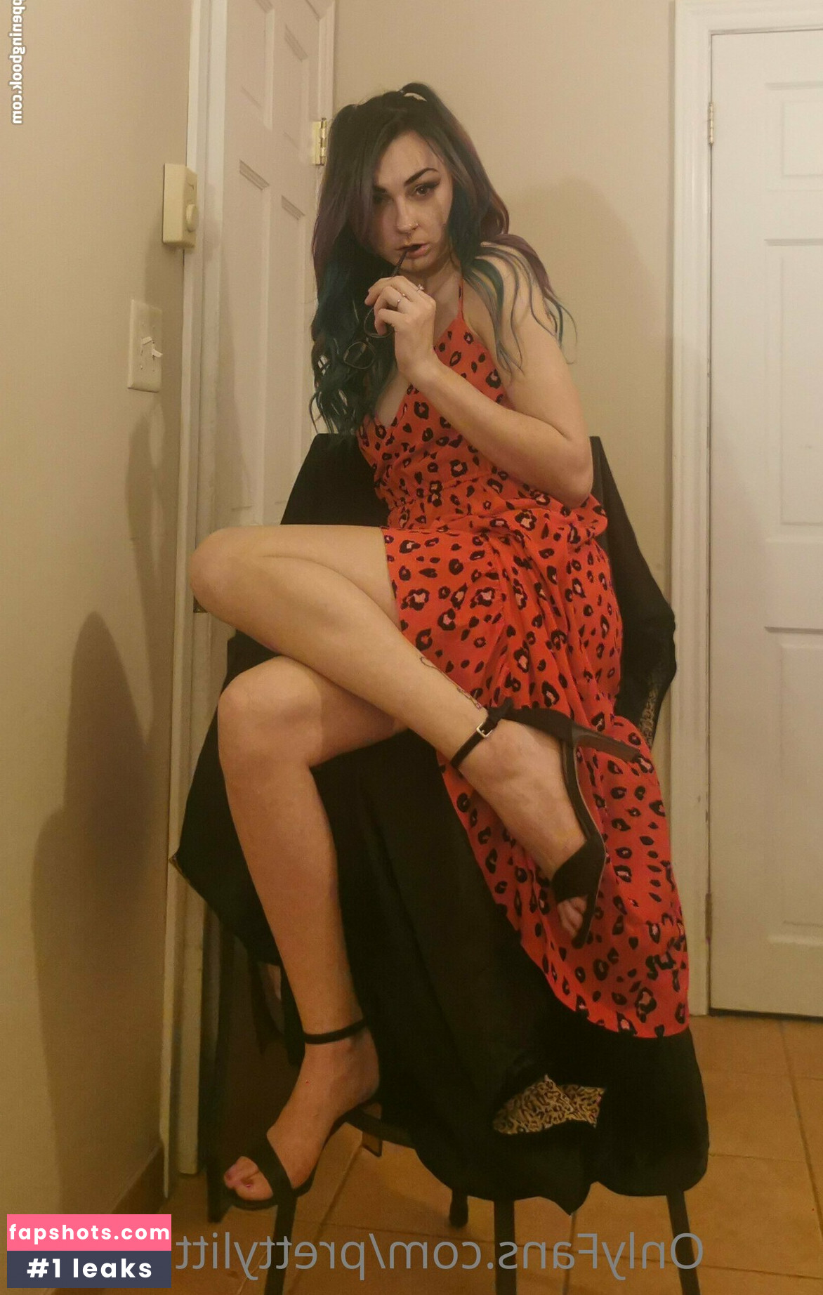 prettylittlepurrrl gallery photo #26