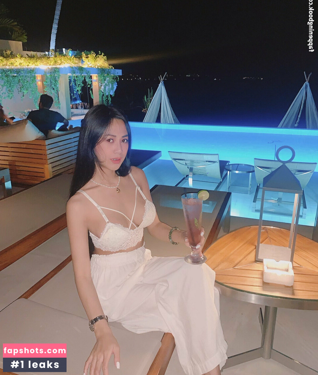 prettyliu gallery photo #24