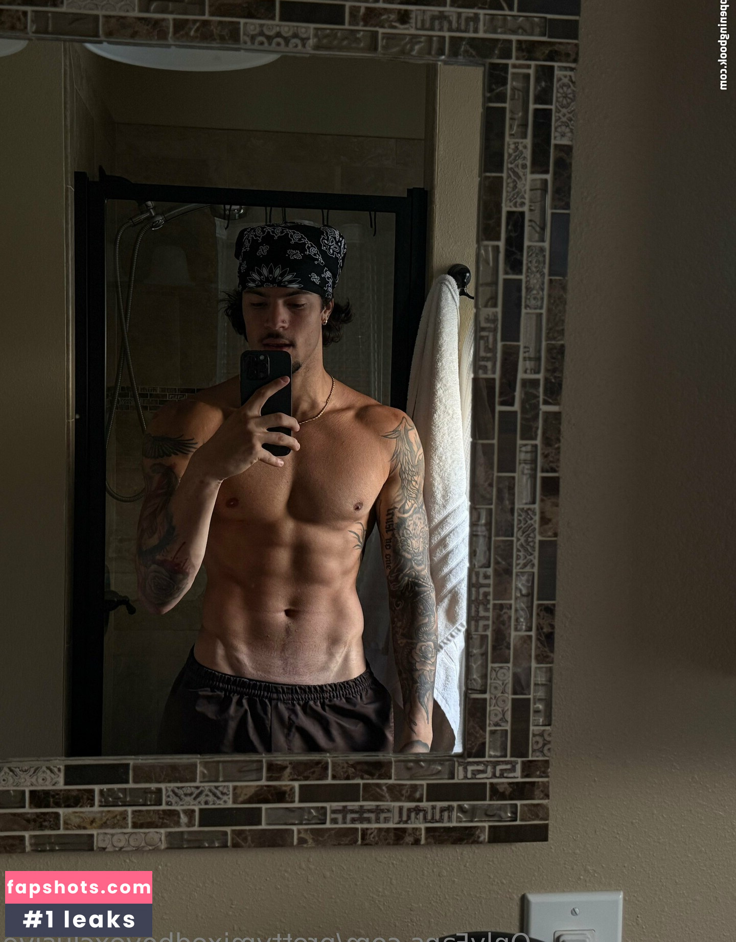 prettymixedboyexclusive nude babe gallery