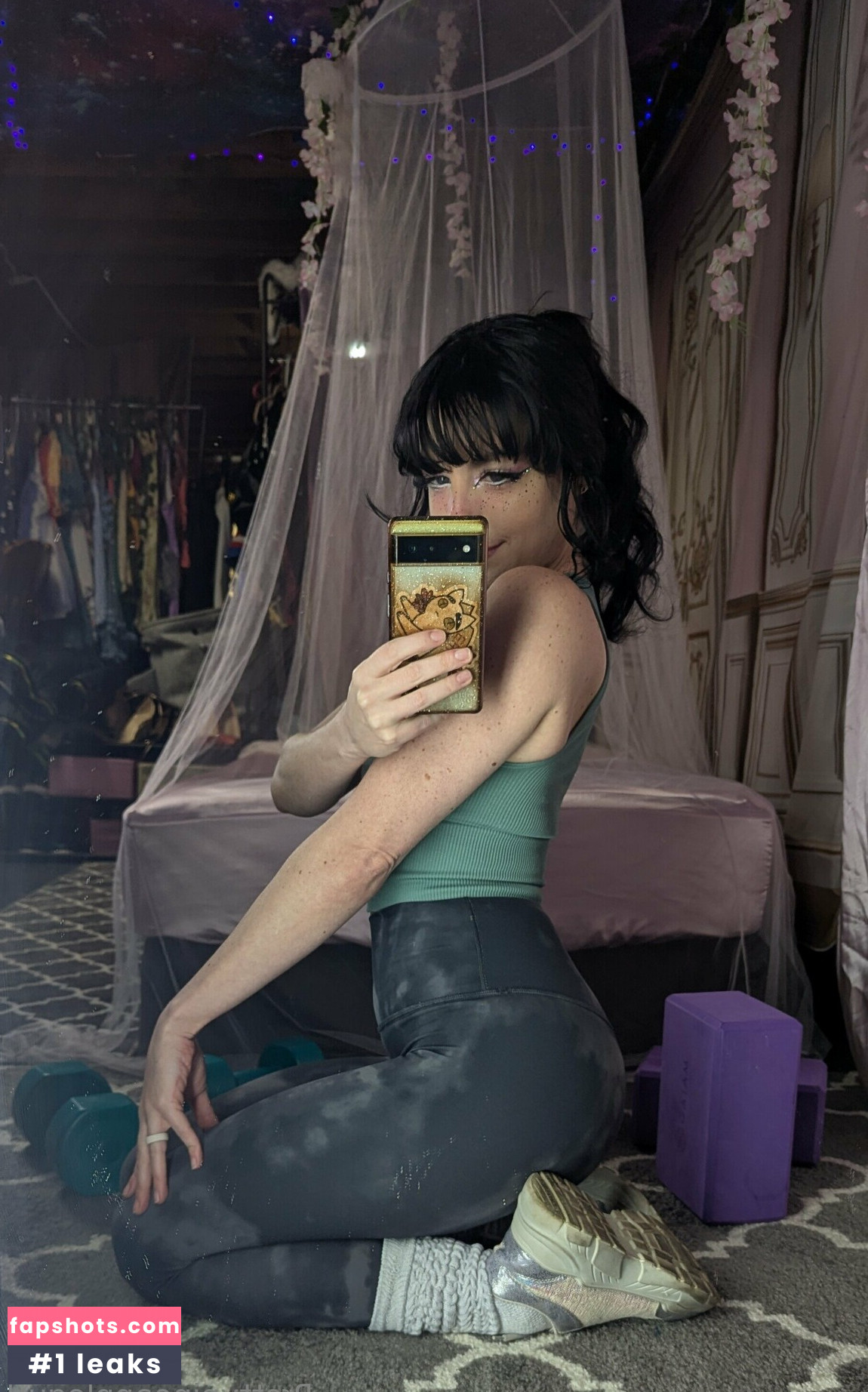 prettypineapplegurl gallery photo #2