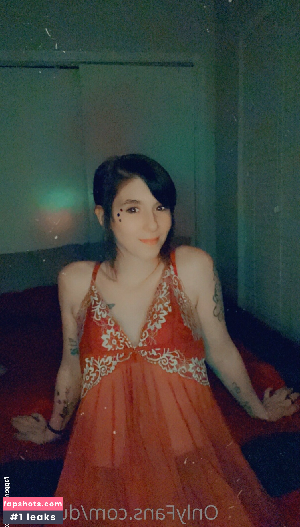 prettypixie113 gallery photo #2