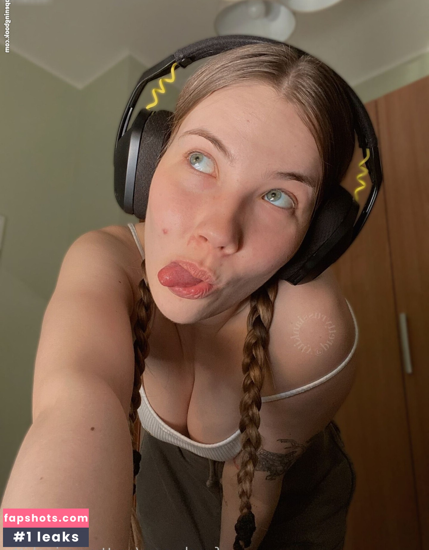 Prettyrussiankitty gallery photo #36