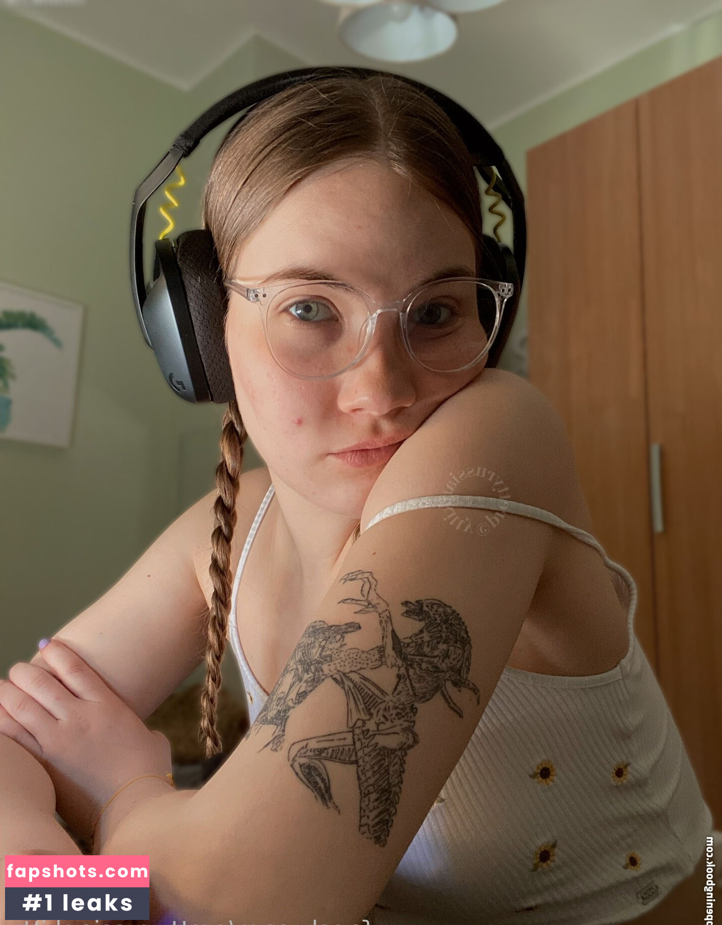 Prettyrussiankitty gallery photo #37