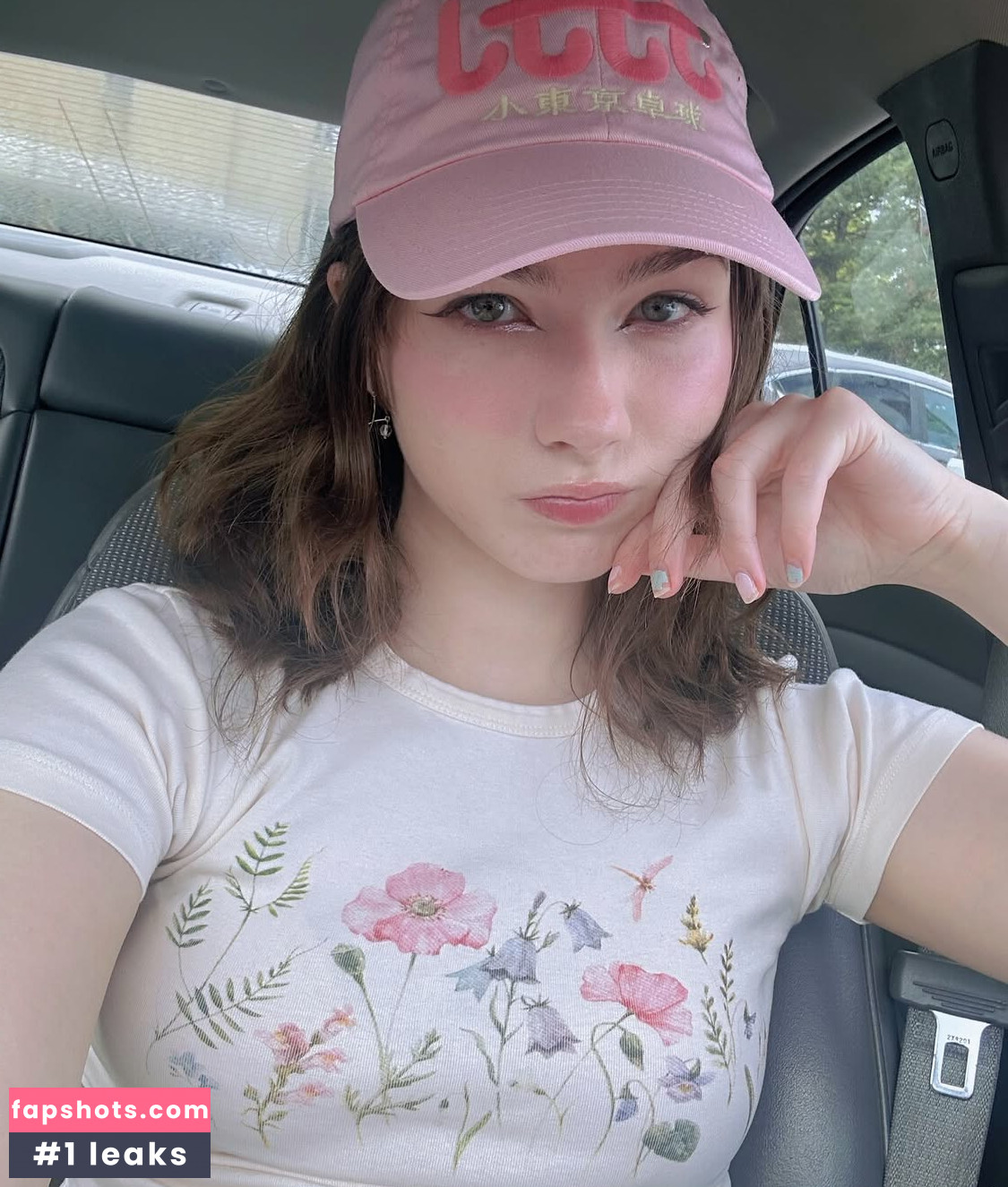 PrimatePaige gallery photo #8