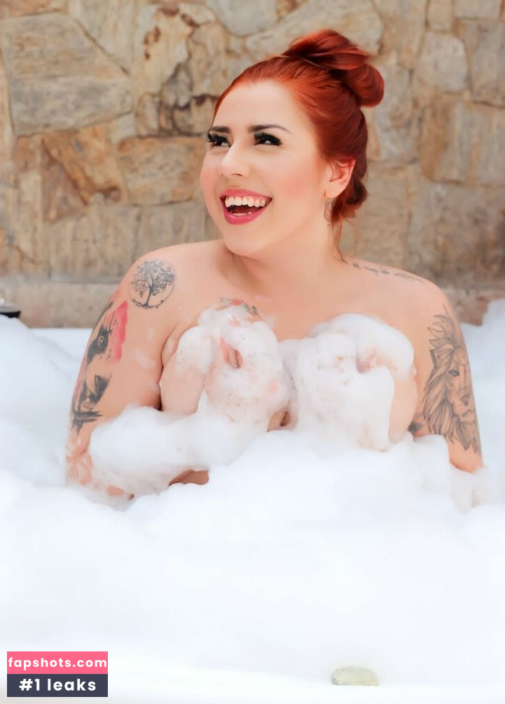 Princesa Ruiva Victoria gallery photo #17