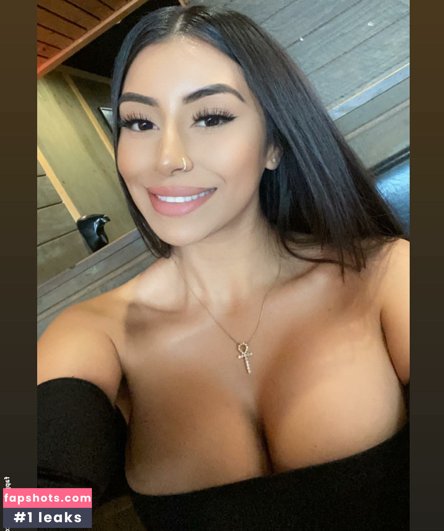 Princess Jasmin gallery photo #49