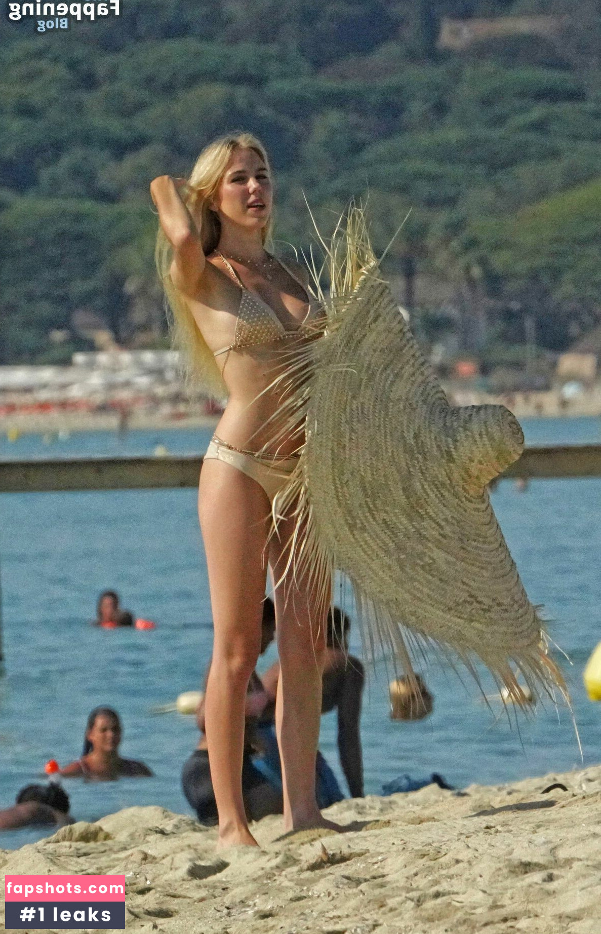 Princess Maria Carolina of Bourbon Nude Leaks OnlyFans Photos #14 - LeakJerk