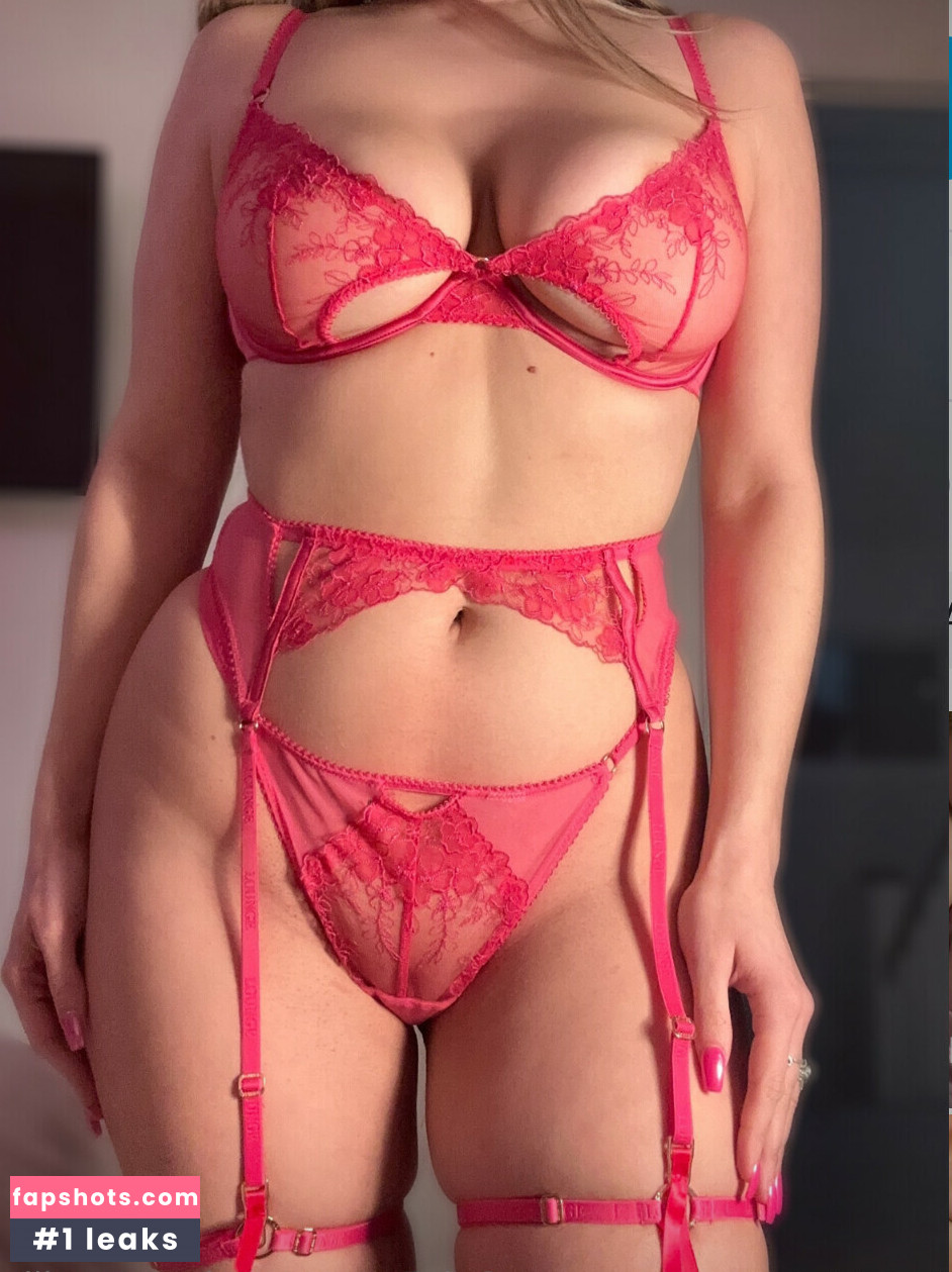 Princess Mollie gallery photo #18