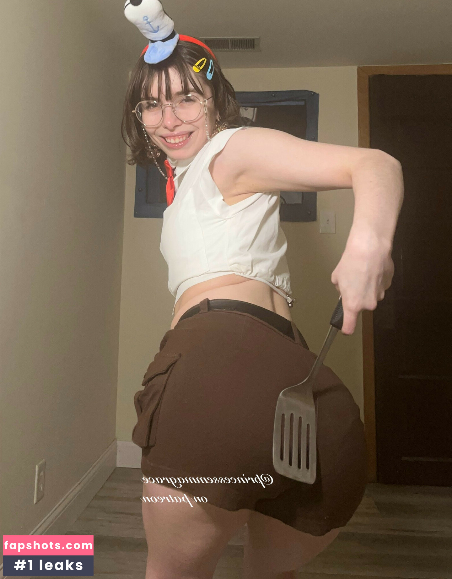 Princessemmagrace gallery photo #15