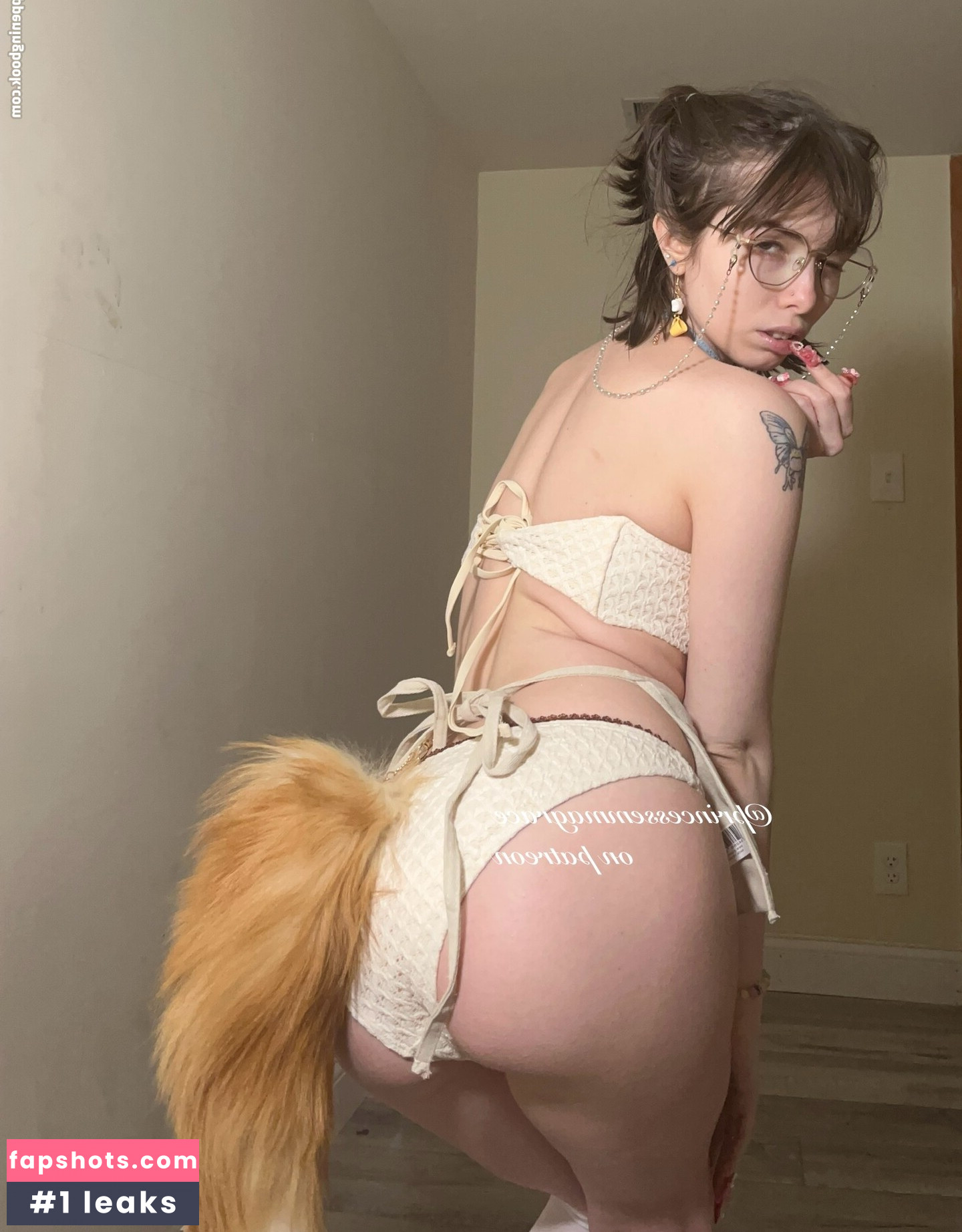 Princessemmagrace gallery photo #34