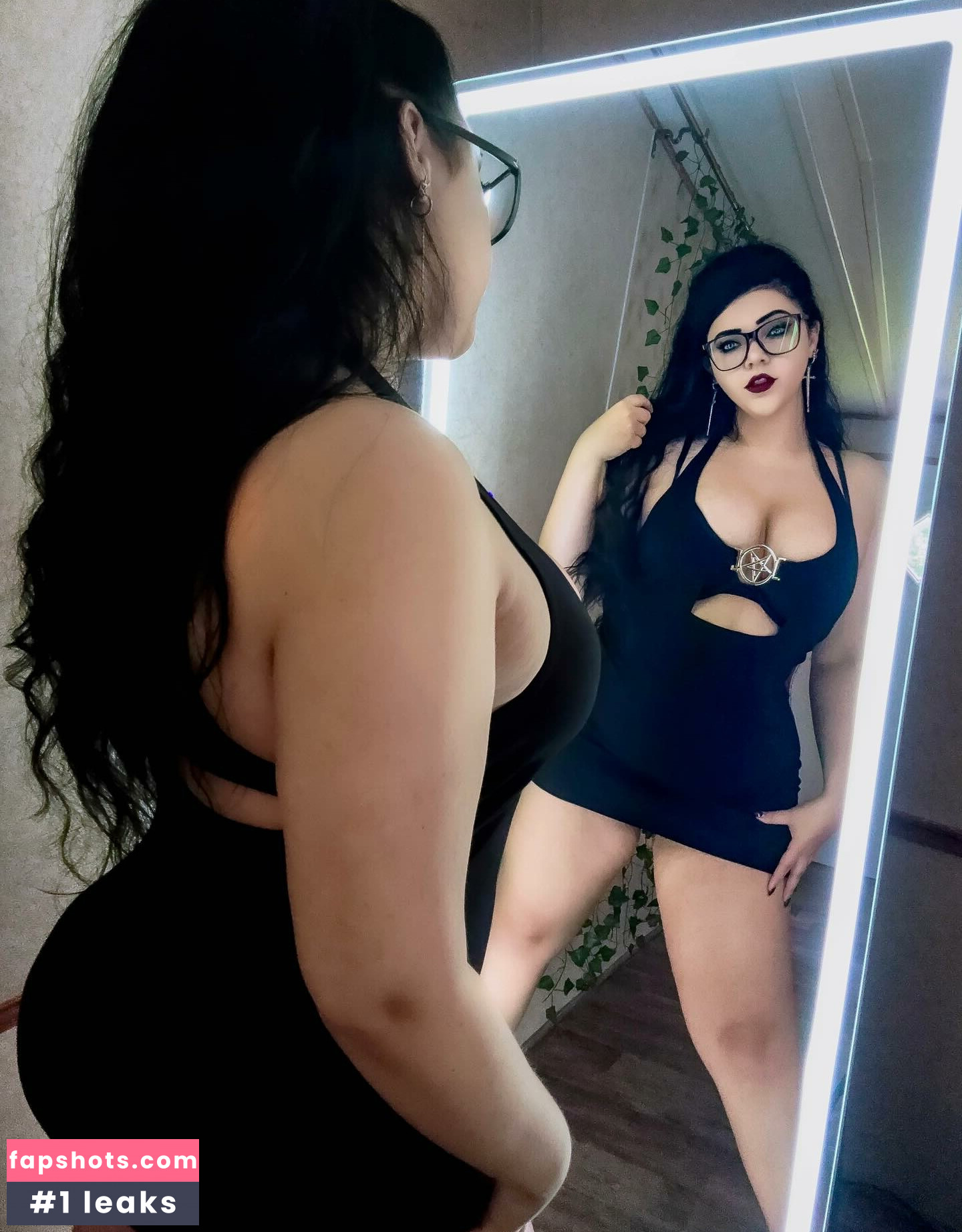 Princessgothicbean Nude Leaks OnlyFans Photos #18 - LeakJerk