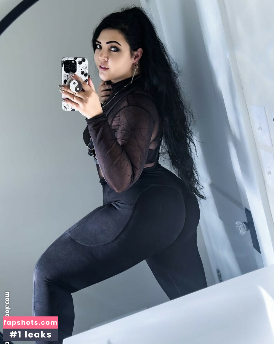 Princessgothicbean Nude Leaks OnlyFans Photos #33 - LeakJerk